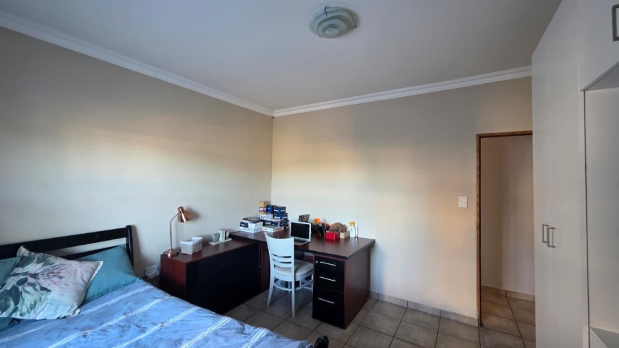 3 Bedroom Property for Sale in Country Club Western Cape
